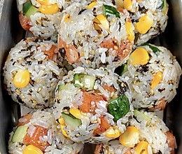 爆料饭团做法大全图解视频,爆料饭团做法大全,视频教程轻松学 第3张 爆料饭团做法大全图解视频,爆料饭团做法大全,视频教程轻松学 第3张